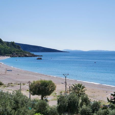 Himara Royal Hotel Exterior photo