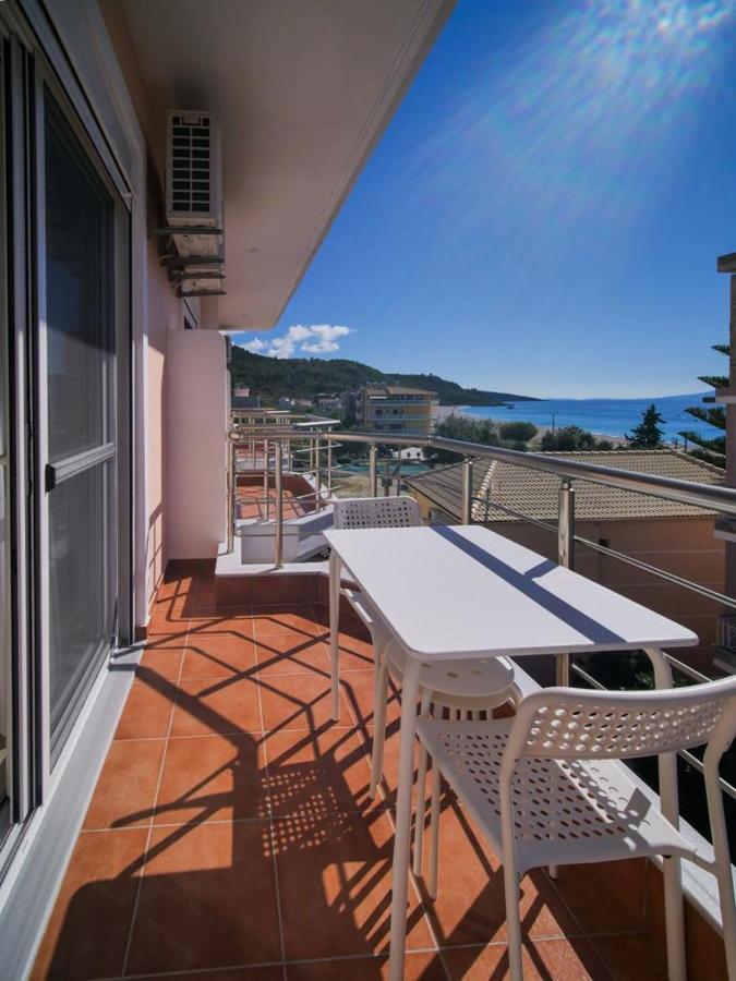 Himara Royal Hotel Exterior photo