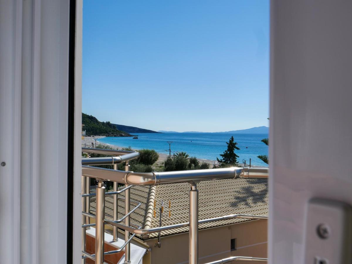 Himara Royal Hotel Exterior photo