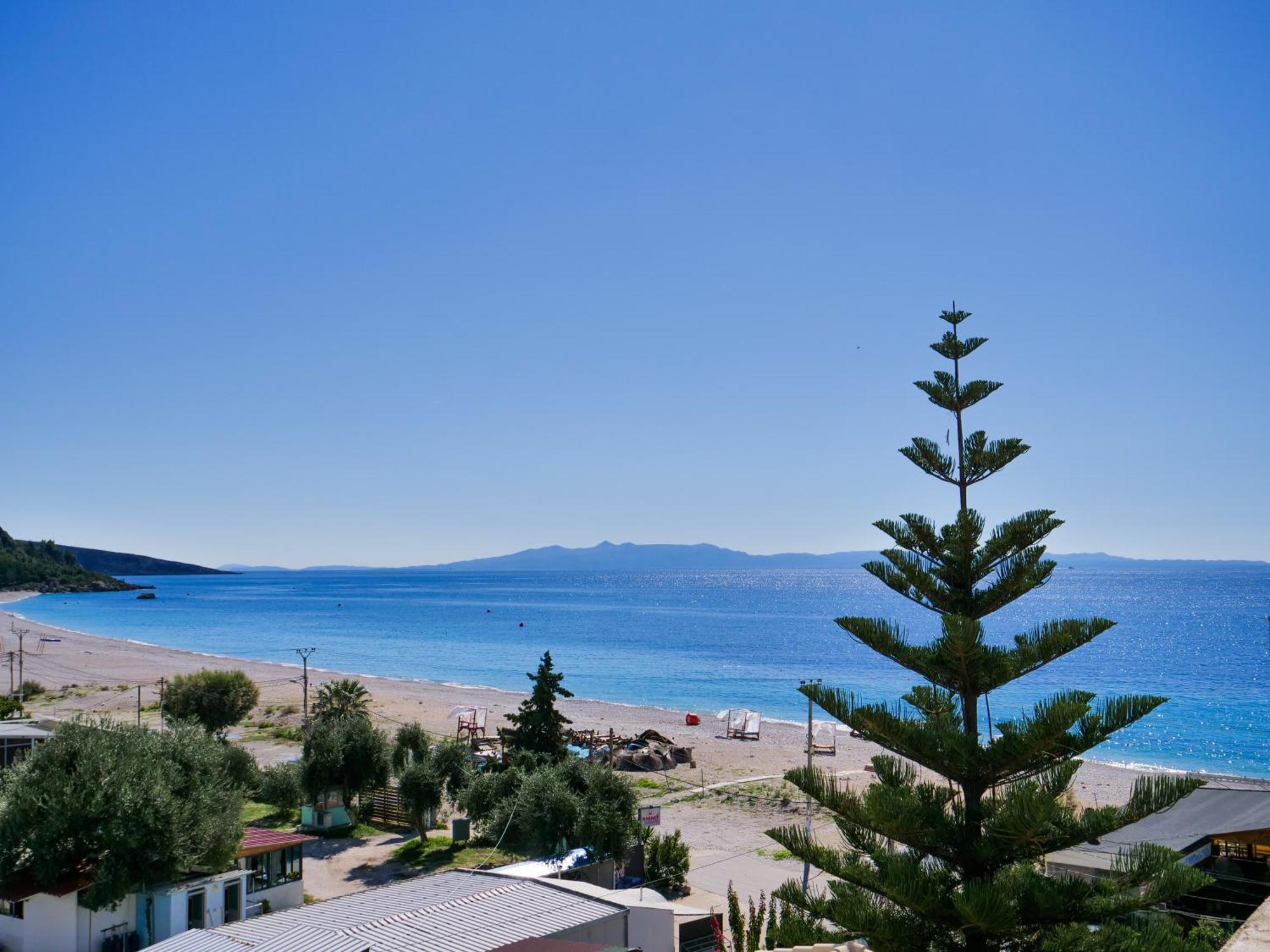 Himara Royal Hotel Exterior photo