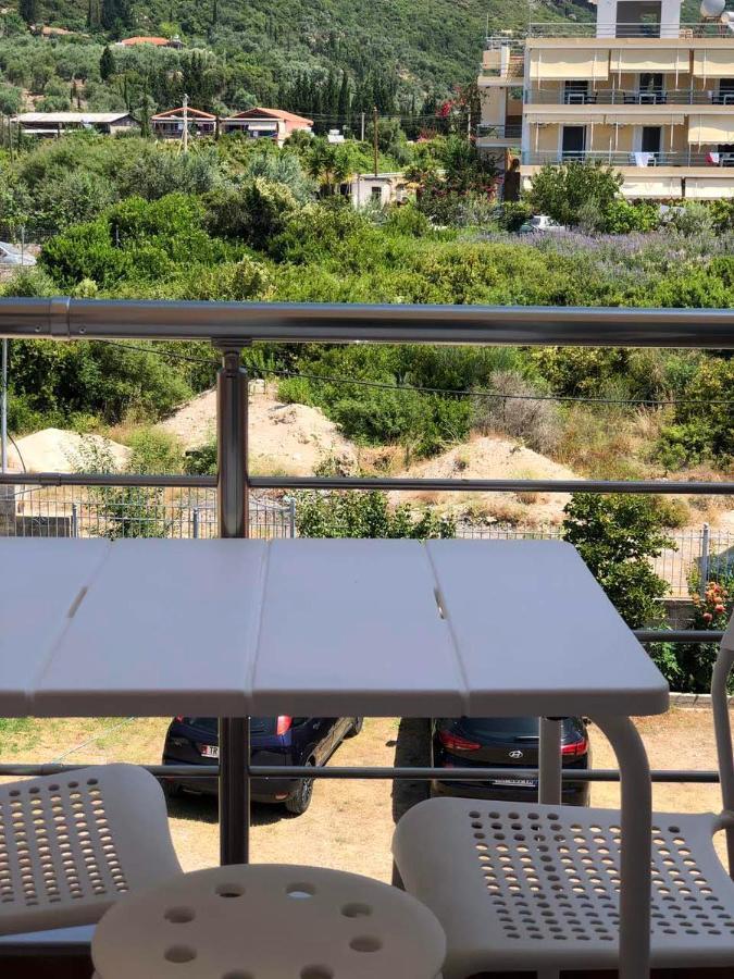 Himara Royal Hotel Exterior photo